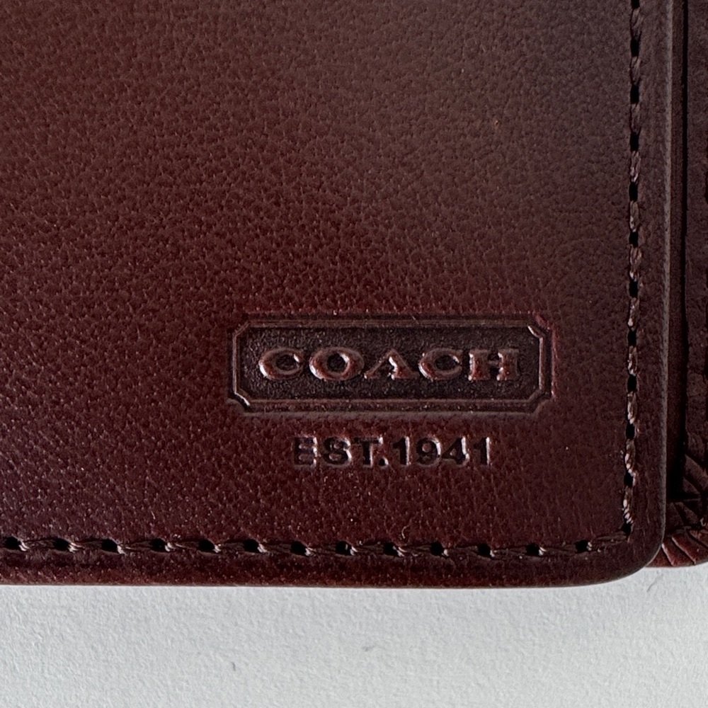 Coach Chocolate Brown Men Leather Card and Passport Holder - Picture 3 of 10